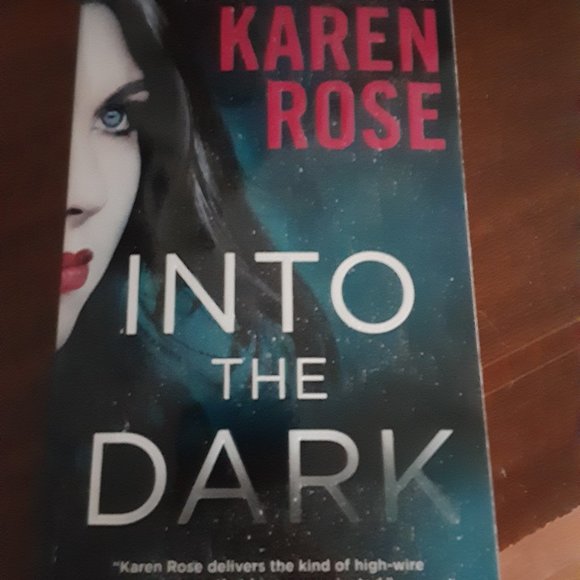 Other - Into the Dark (The Cincinnati Series) Karen Rose